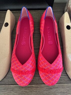 Rothy's the Daily Flat in Pomegranate